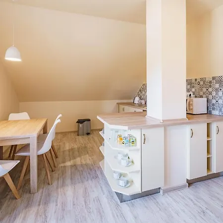 Everluck Apartment